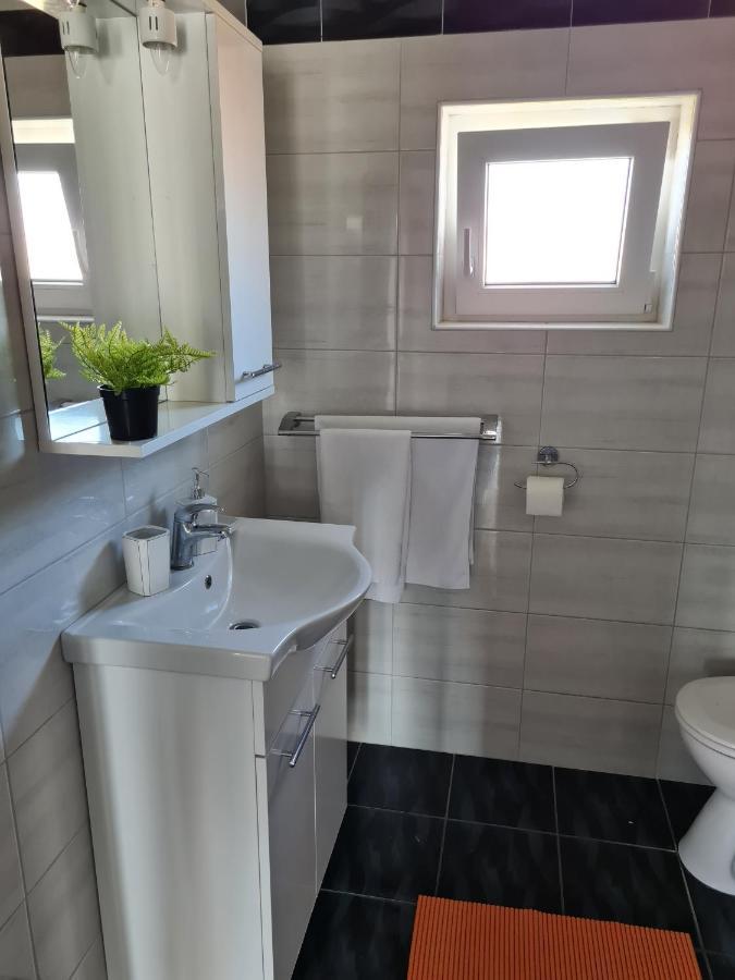 Apartments Dorotea Novalja Kültér fotó