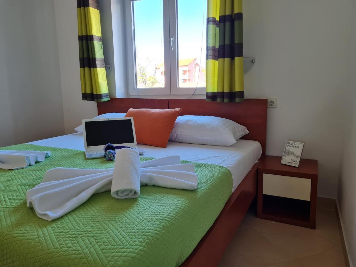 Apartments Dorotea Novalja Kültér fotó