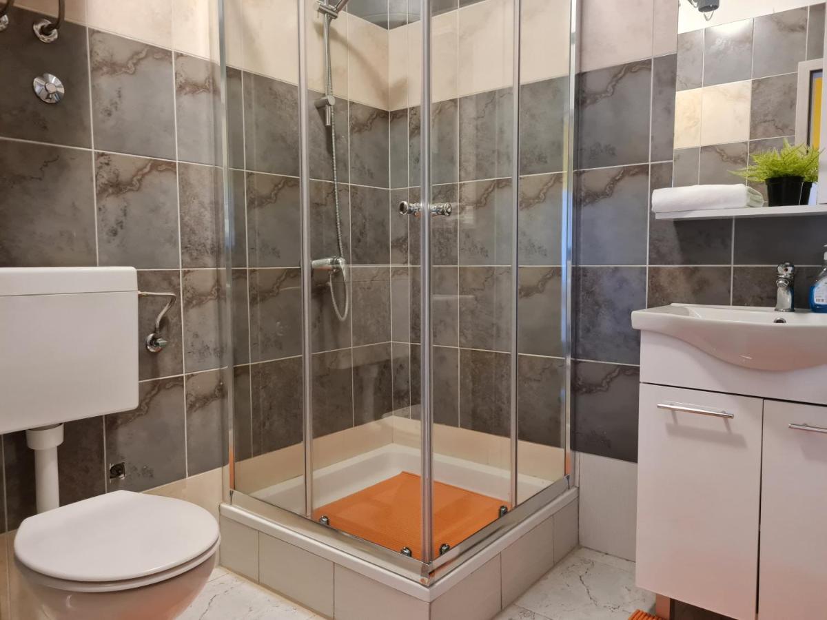 Apartments Dorotea Novalja Kültér fotó