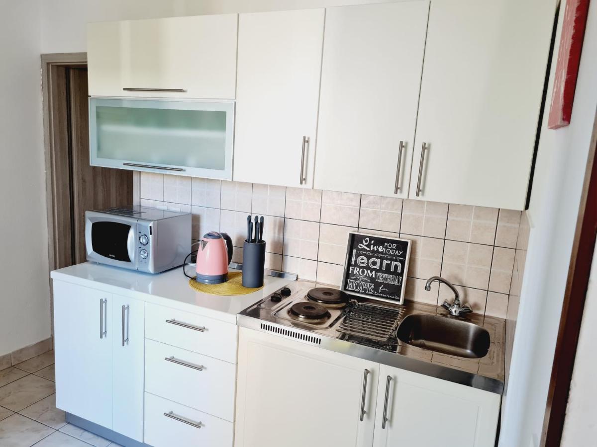 Apartments Dorotea Novalja Kültér fotó